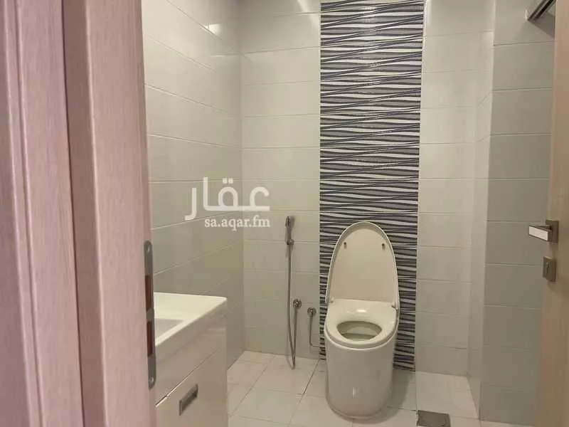 شقة 4 غرف في الصفا 15