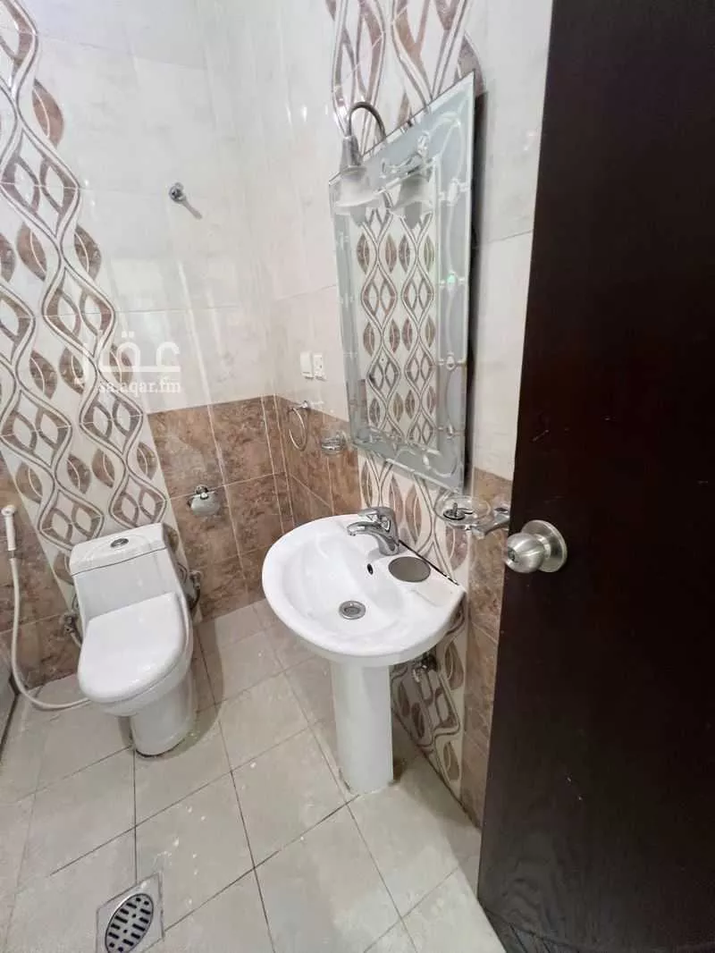 5 bedroom apartment in Ar Rayan 12