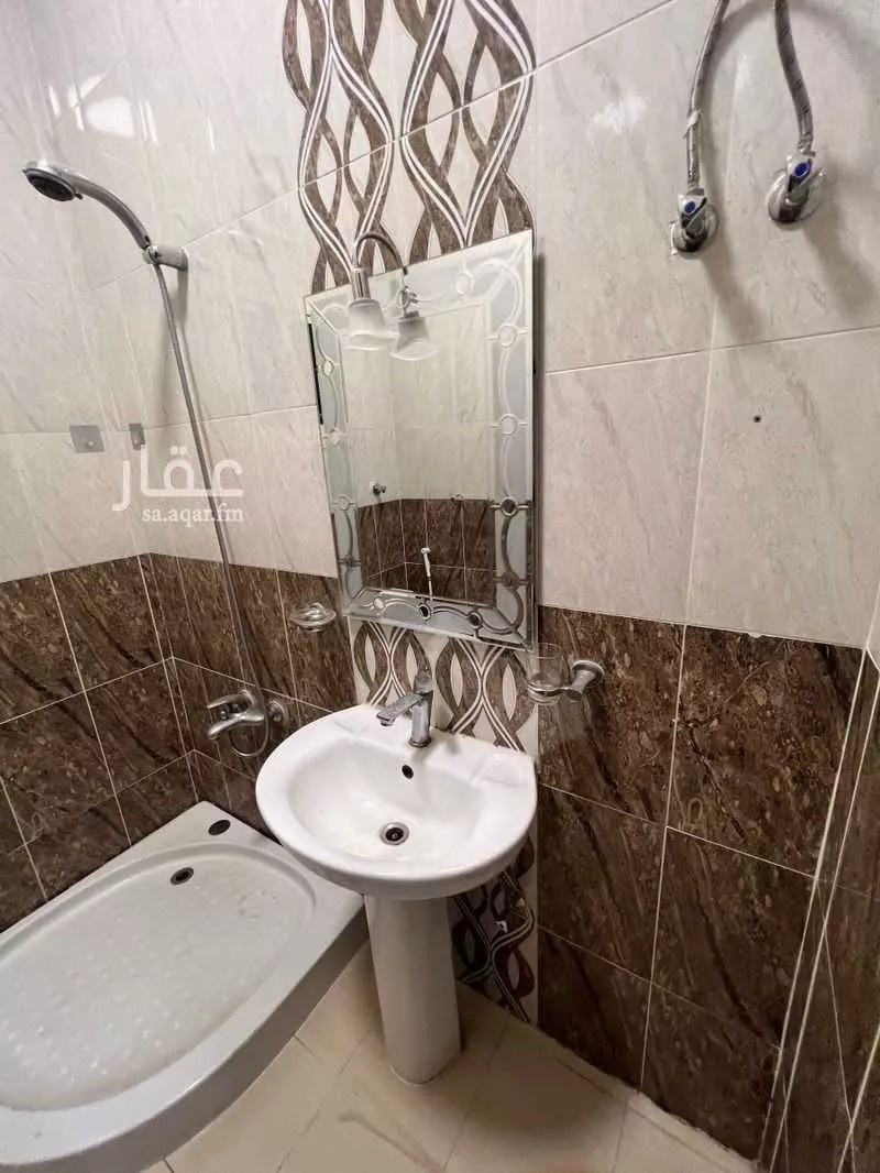 5 bedroom apartment in Ar Rayan 18