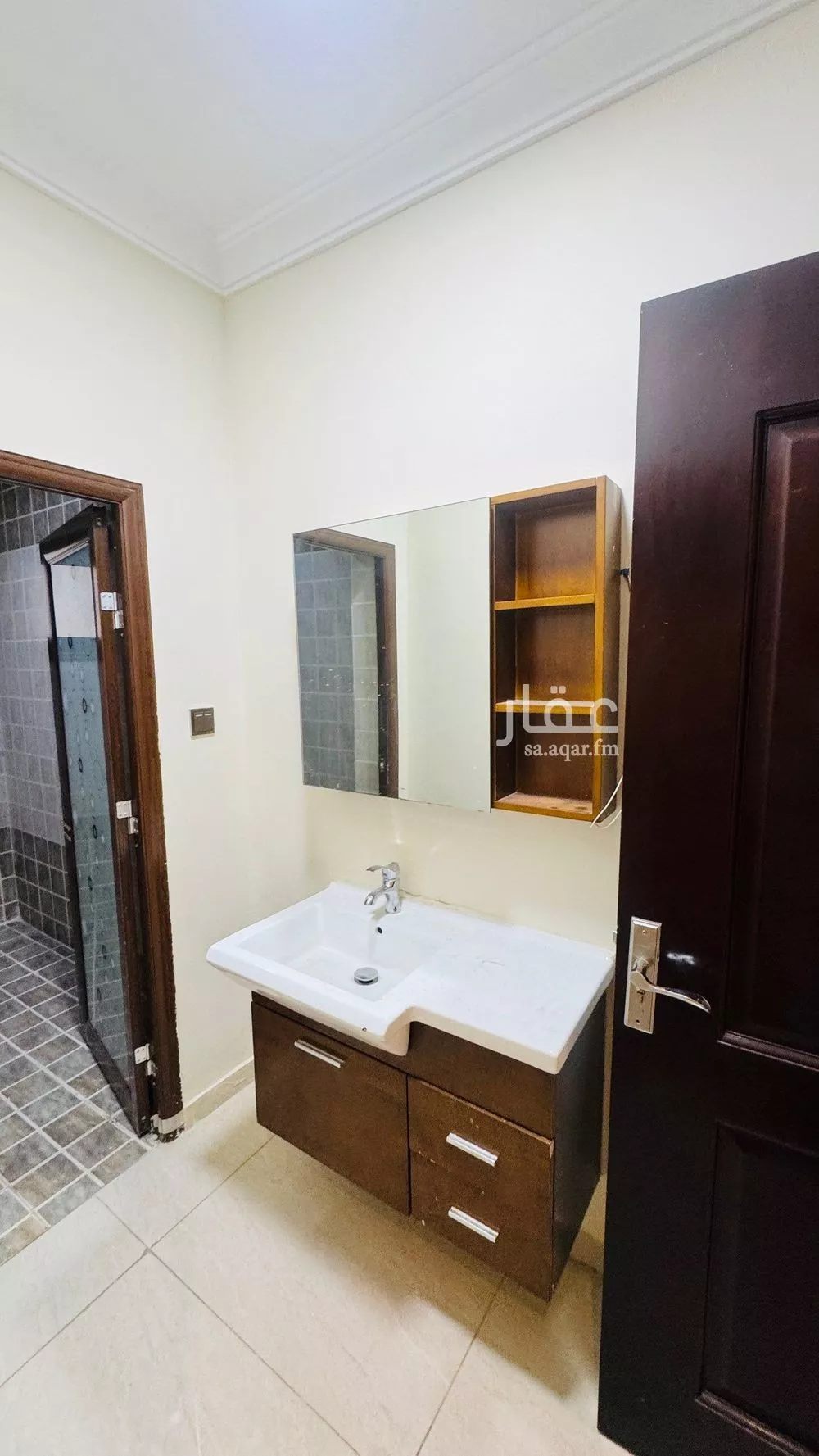 5 bedroom apartment in Ar Rayan 7