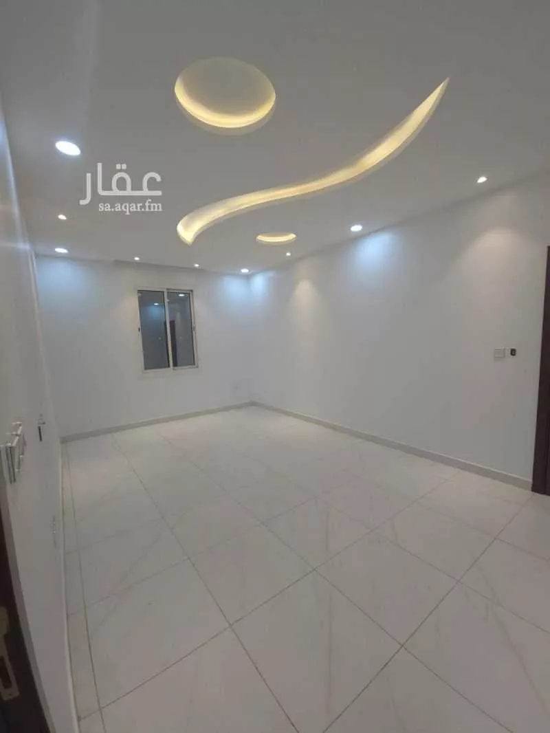 شقة 4 غرف في الريان 8