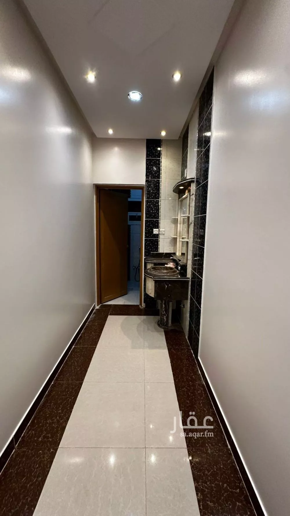 5 bedroom villa in Dhahrat Laban 10