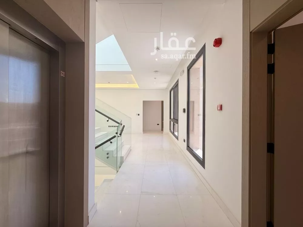 فيلا 5 غرف في سدرة 17