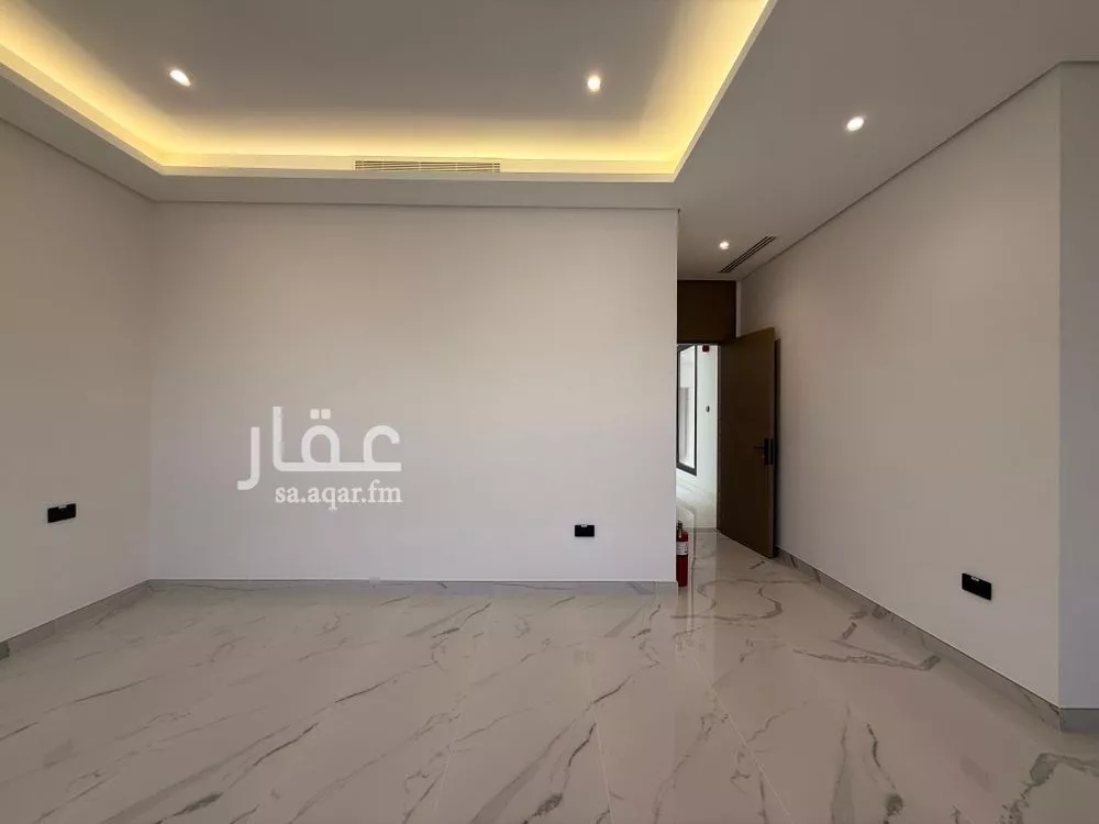 فيلا 5 غرف في سدرة 19