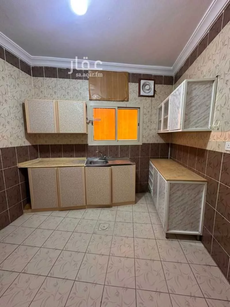 4 bedroom apartment in Al Rabwa 5