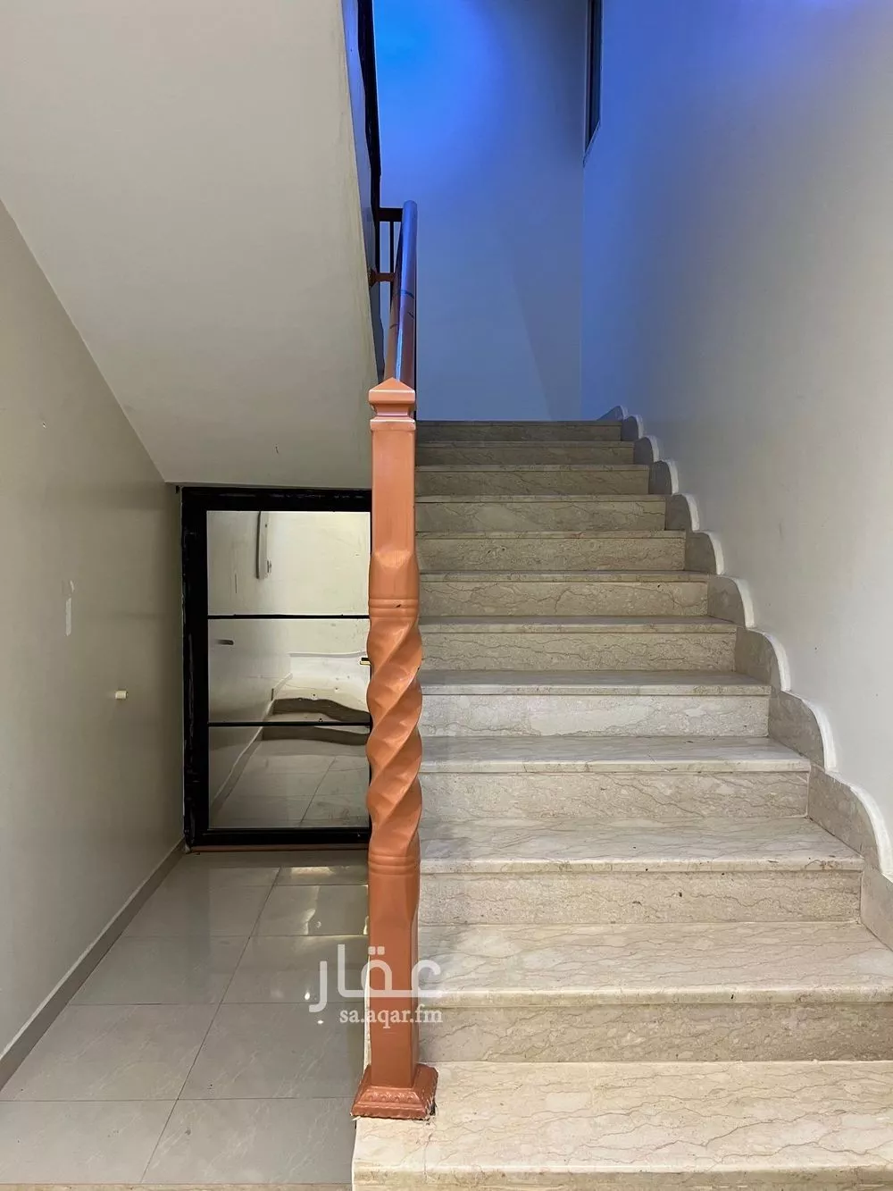 فيلا 10 غرف في الملقا 8