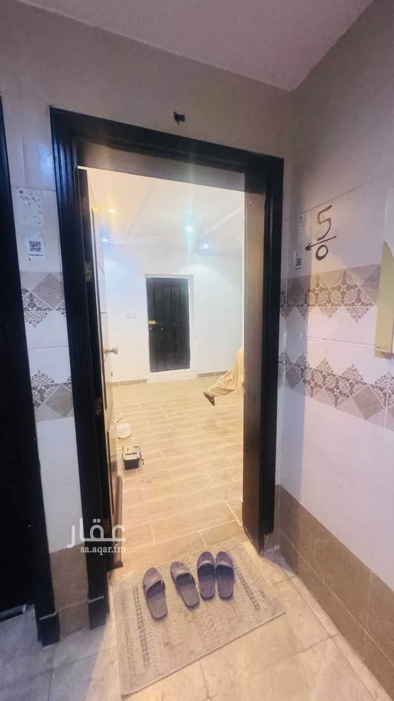 شقة 1 غرف في الريان 8
