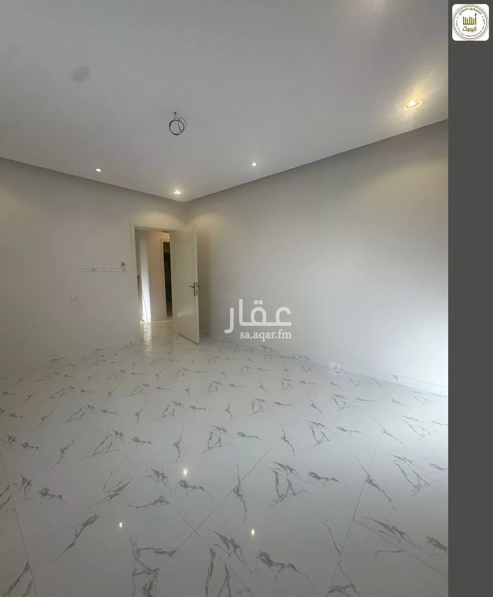 4 bedroom apartment in Al Yarmouk 10