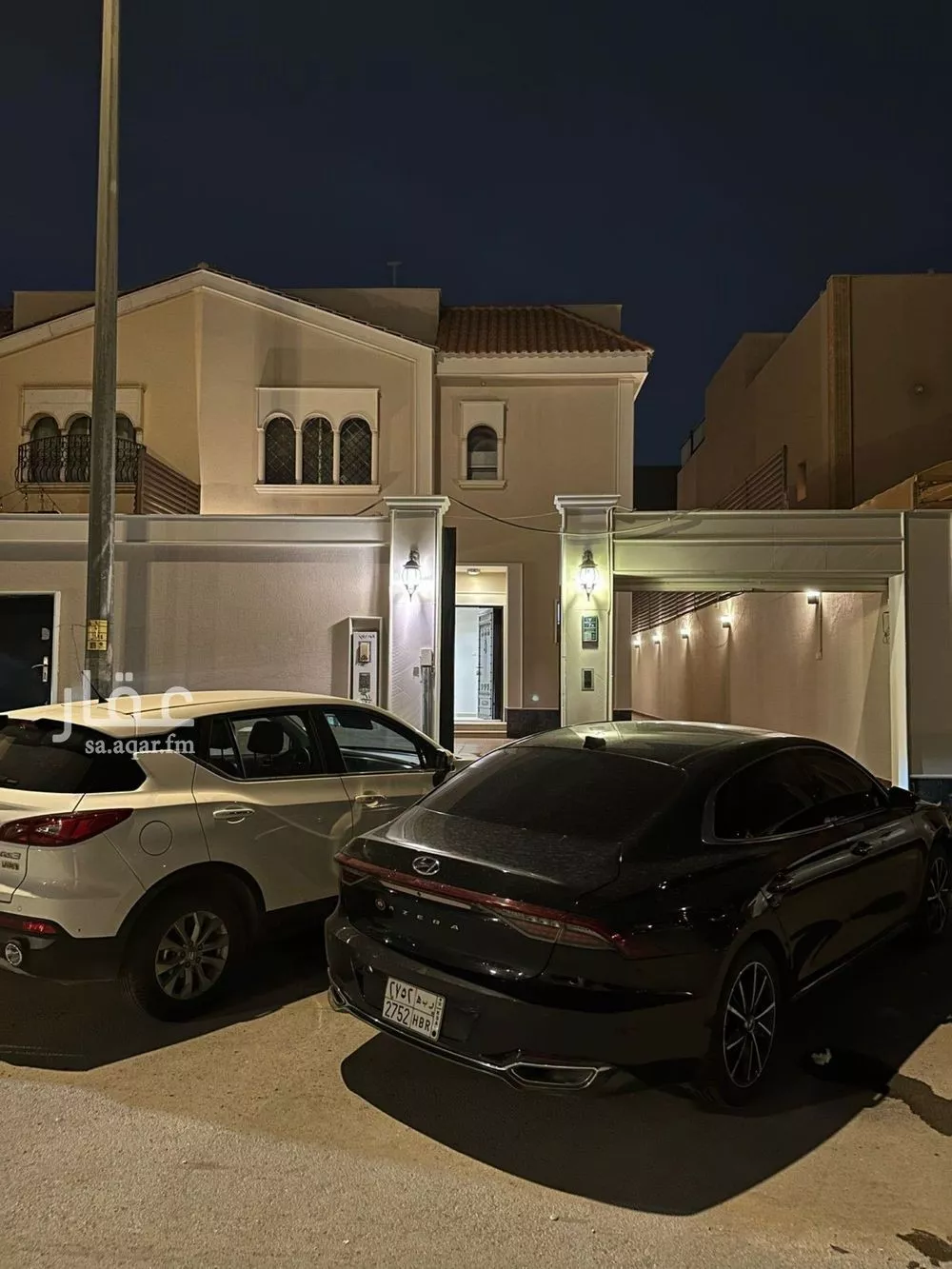فيلا 5 غرف في الياسمين 18