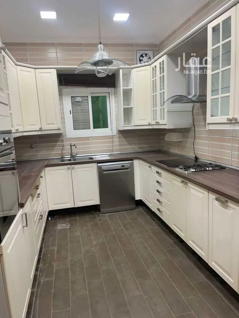 4 bedroom apartment in Al Salamah 3