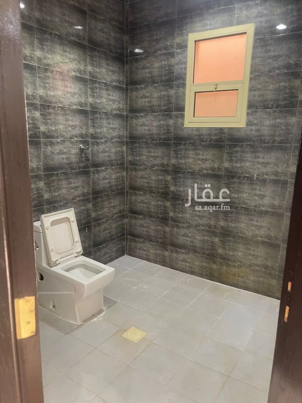 فيلا 9 غرف في طويق 15
