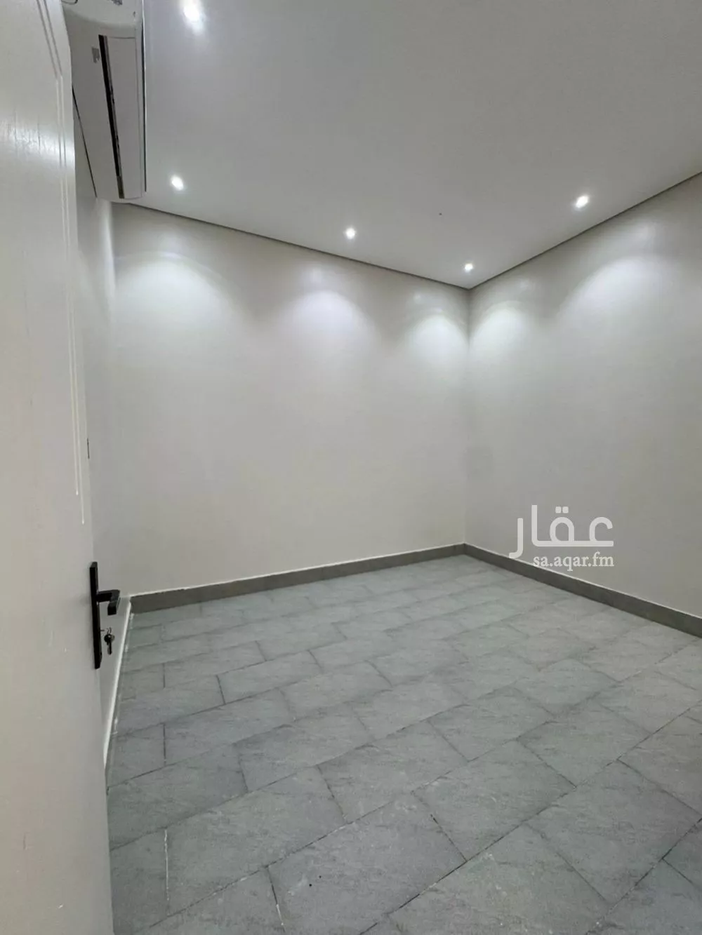 6 bedroom apartment in Al Rimal 11
