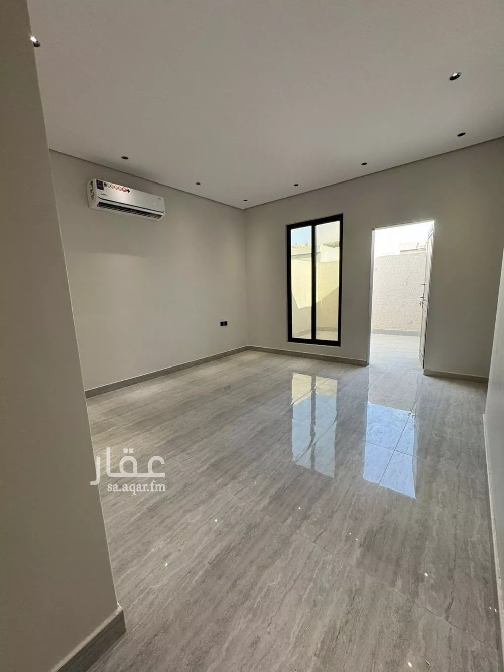6 bedroom apartment in Al Rimal 12