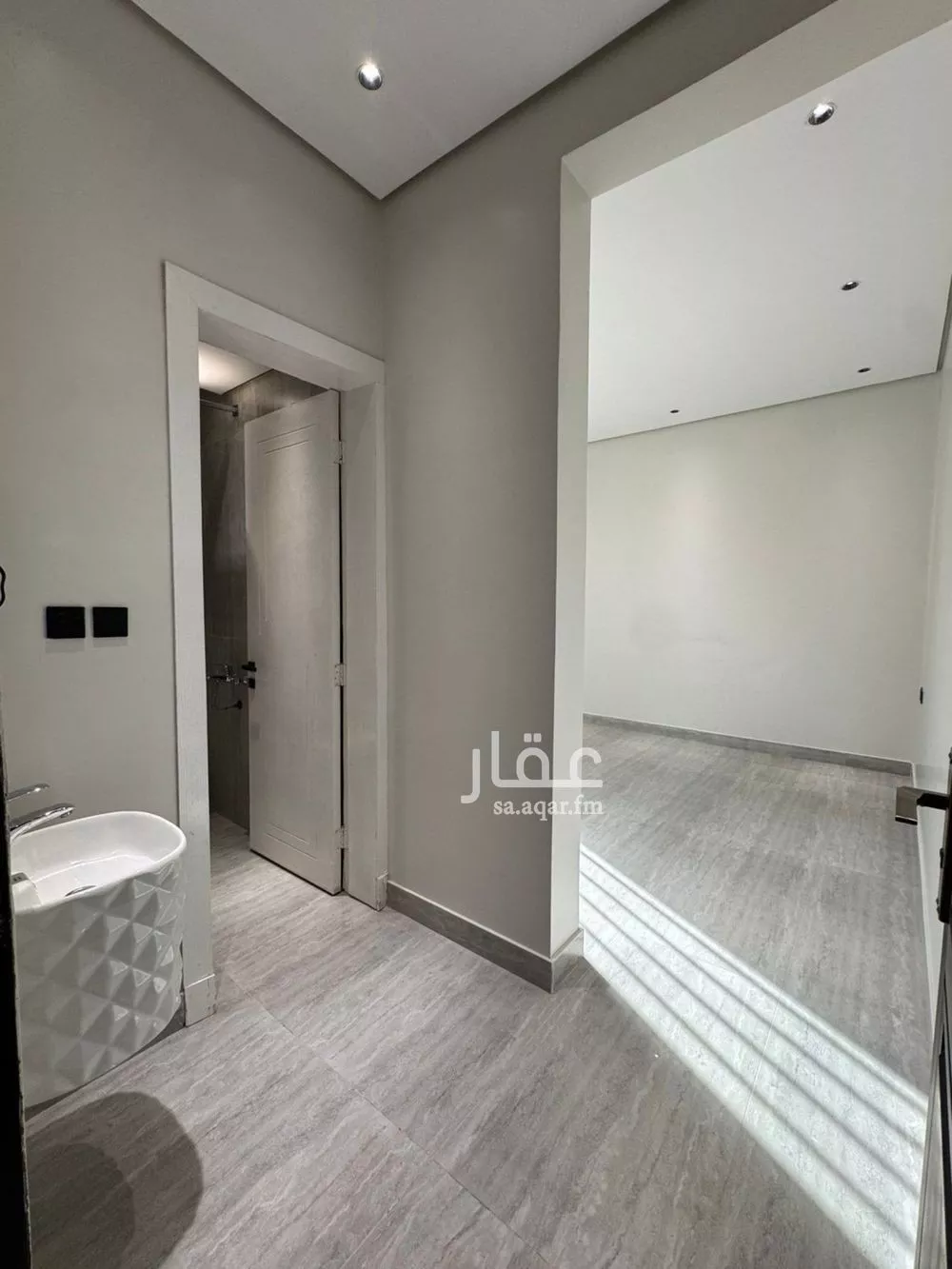6 bedroom apartment in Al Rimal 5