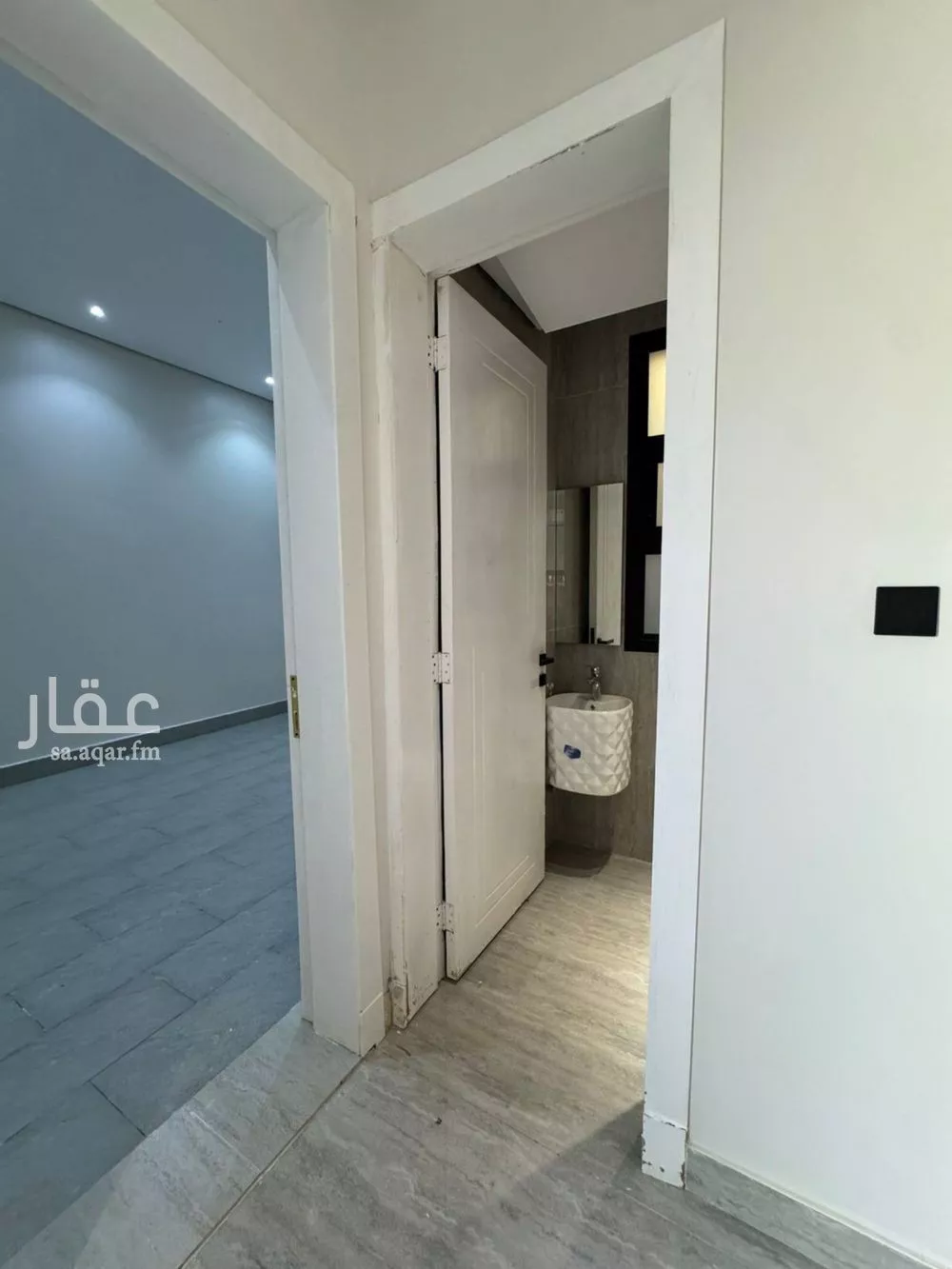 6 bedroom apartment in Al Rimal 9