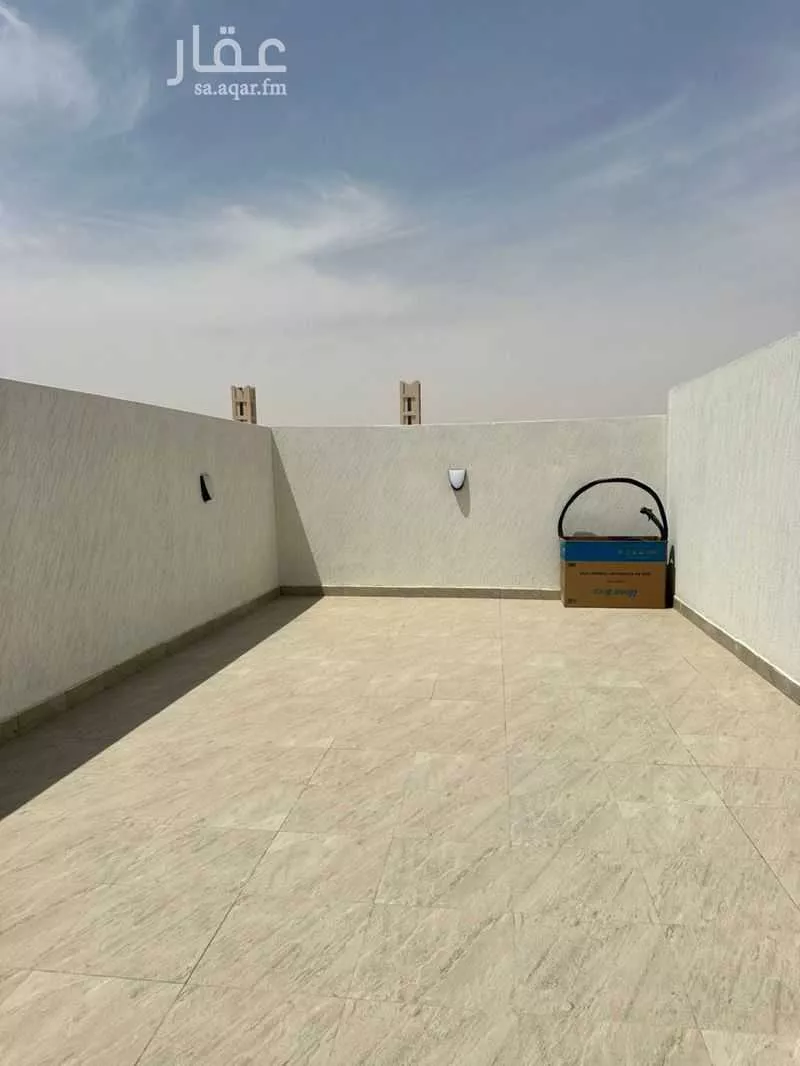 شقة 4 غرف في العارض 12