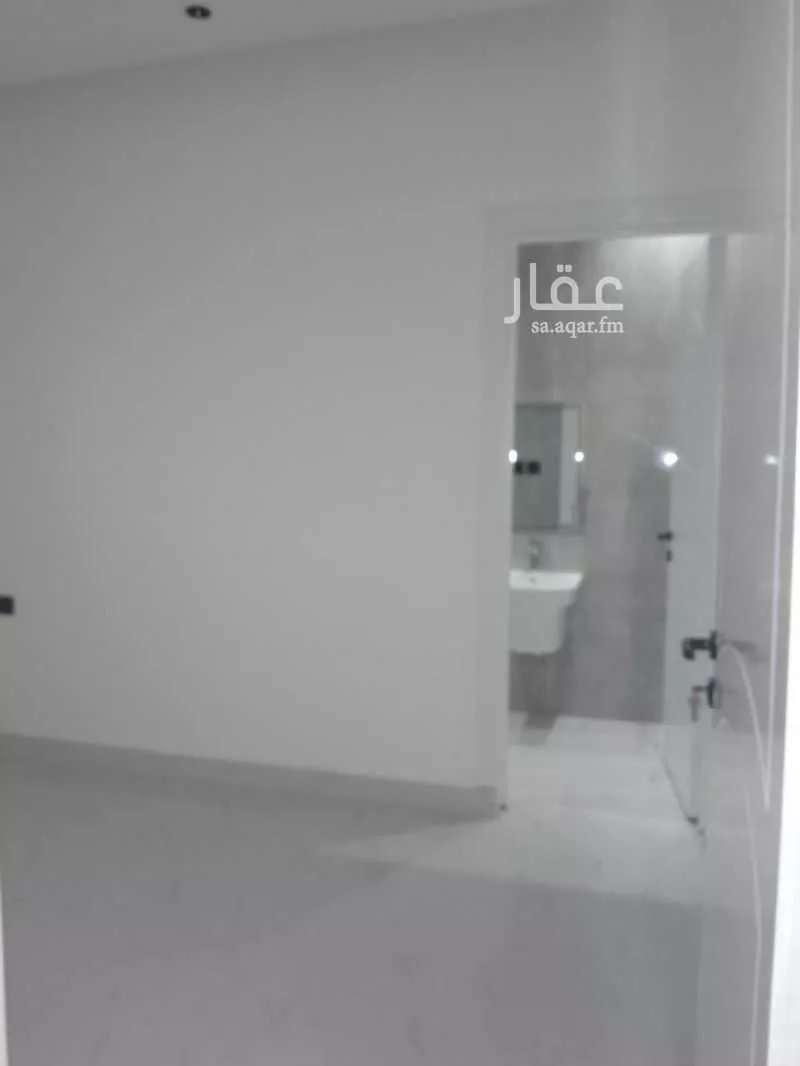 فيلا 5 غرف في السعادة 12