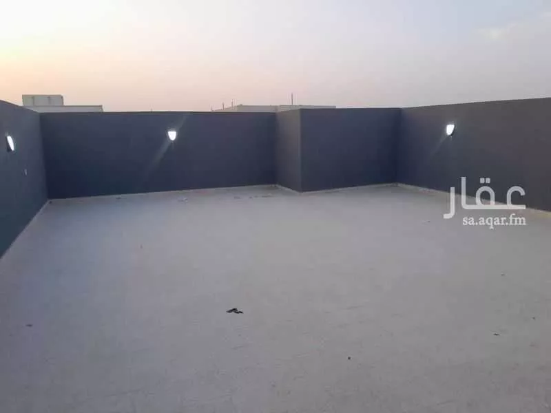 فيلا 5 غرف في السعادة 10