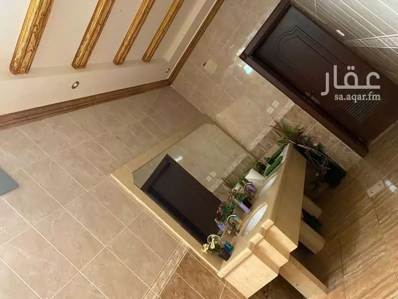 فيلا 5 غرف في العريجاء الوسطى 3