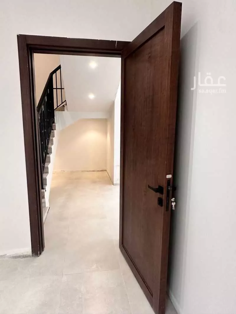 4 bedroom villa in Dahiat Namar 6