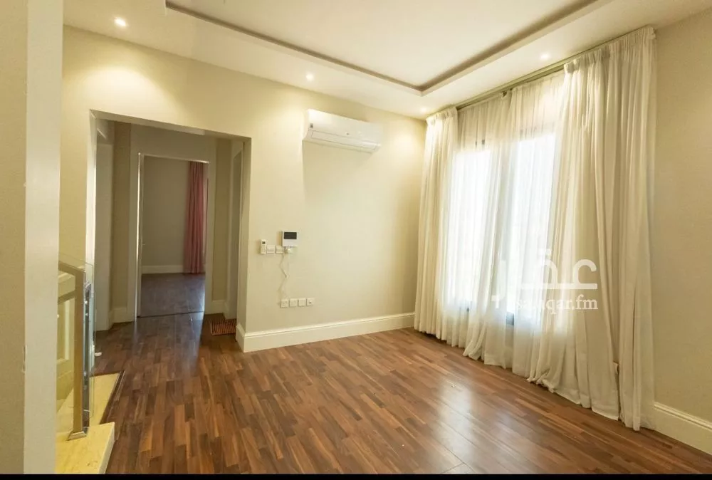 5 bedroom villa in Al Malqa 15