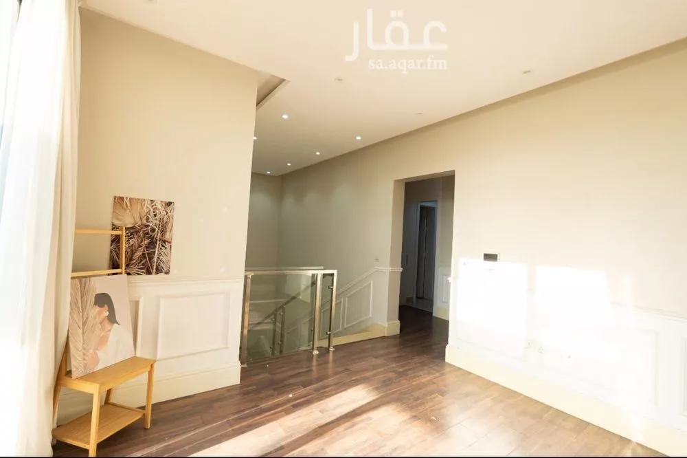 5 bedroom villa in Al Malqa 7