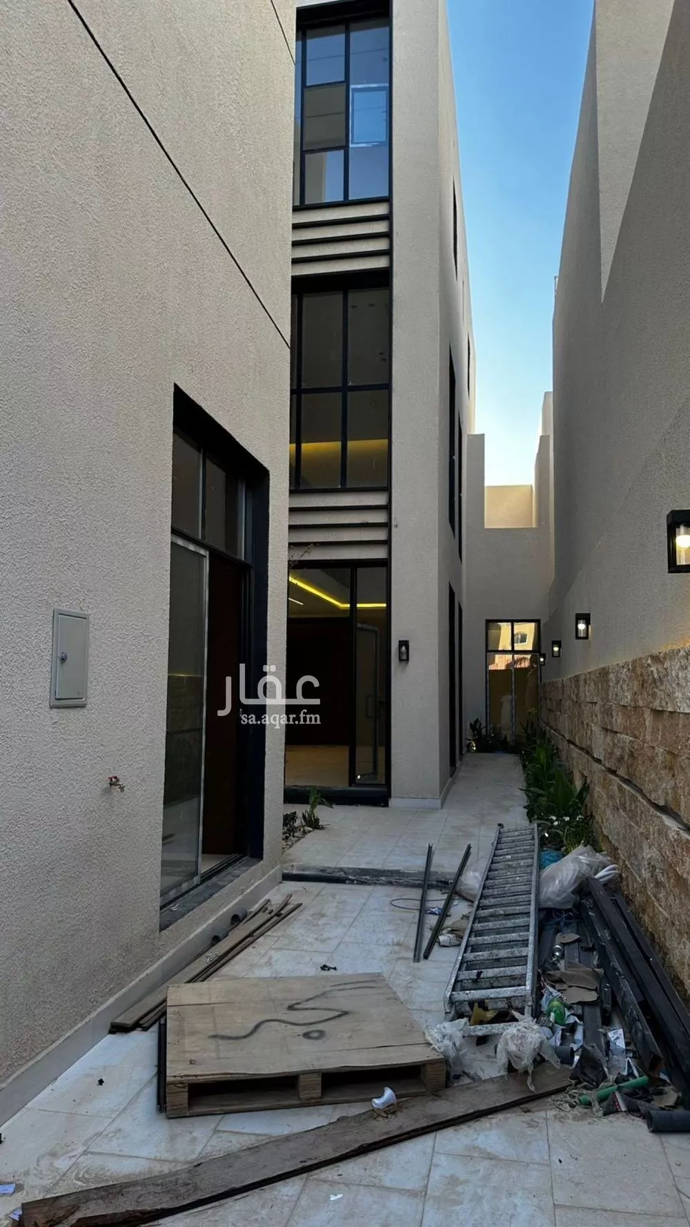 5 bedroom villa in Dhahrat Laban 8