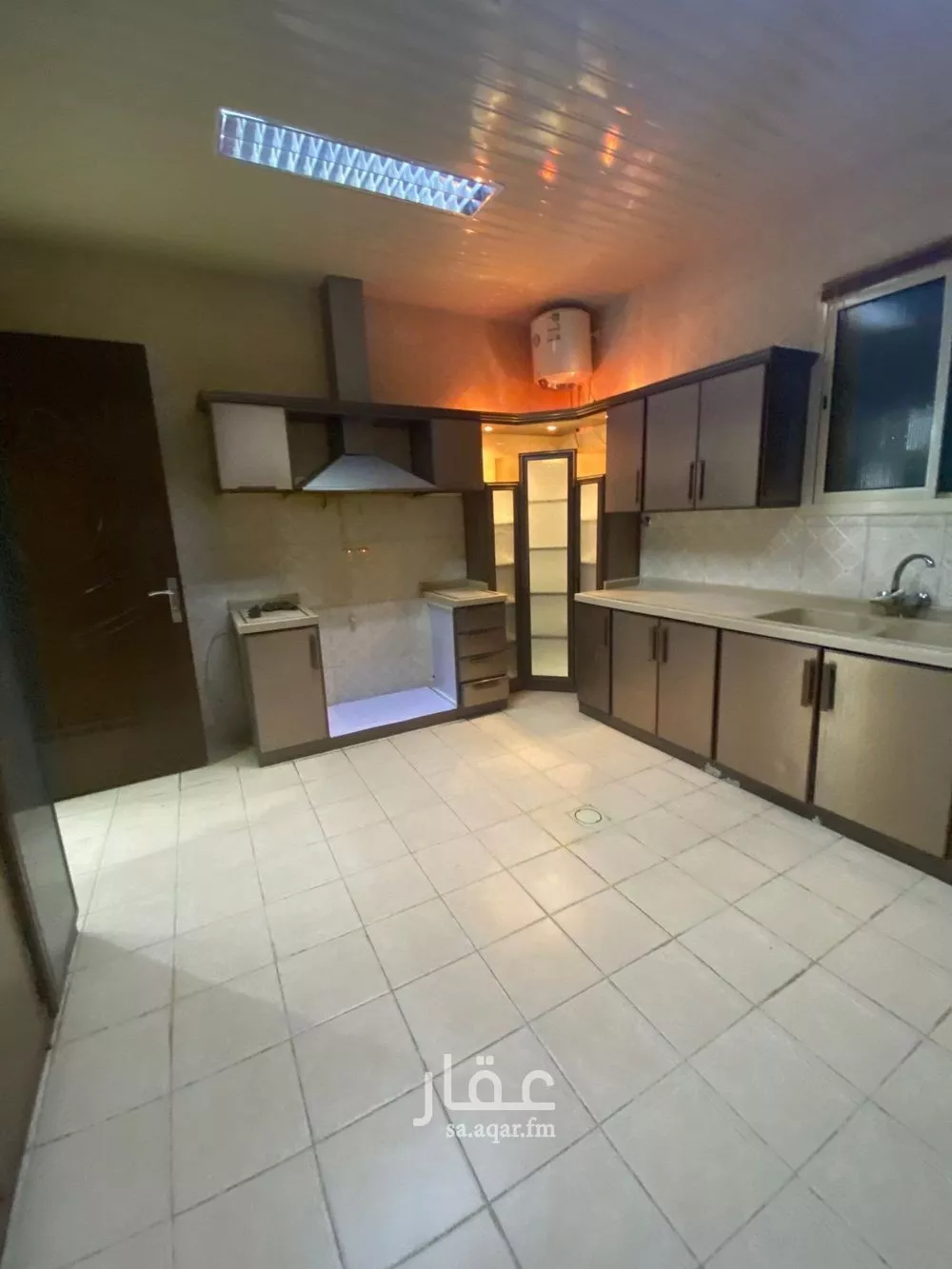 فيلا 6 غرف في المونسية 20