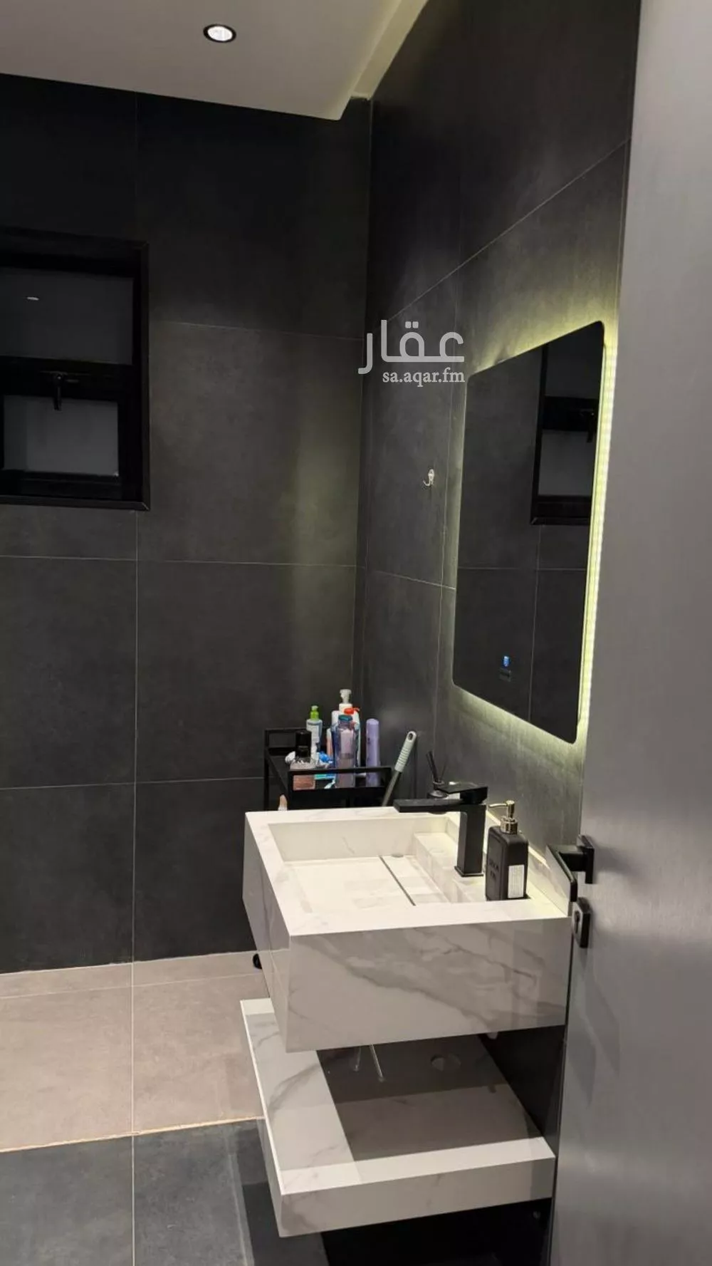 فيلا 4 غرف في الياسمين 6
