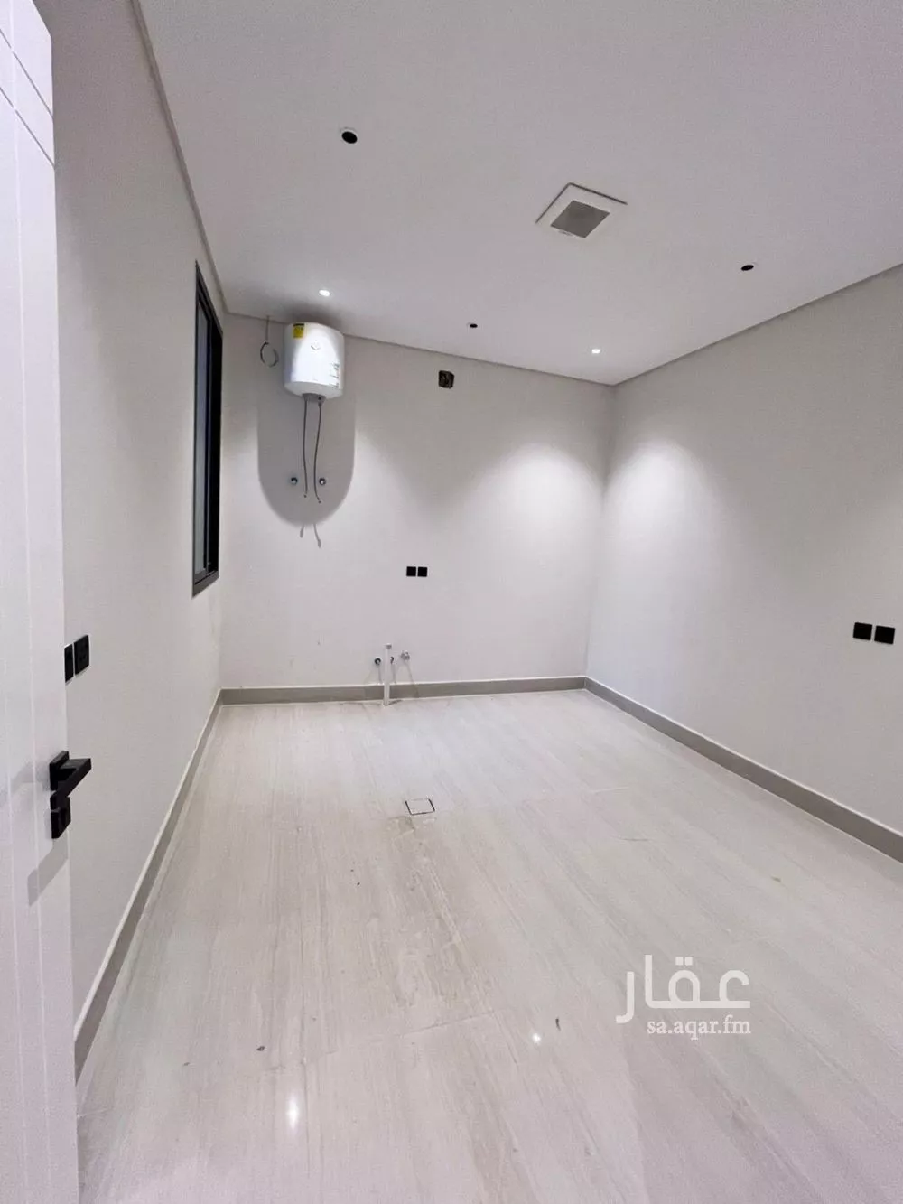 فيلا 6 غرف في طويق 12