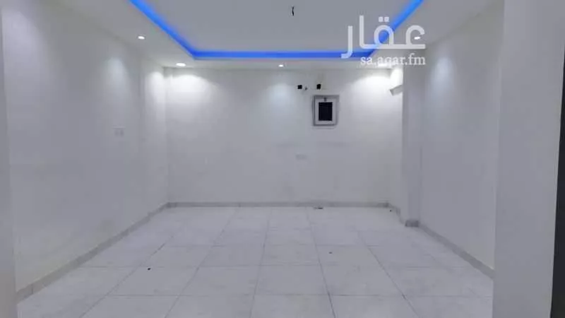 فيلا 10 غرف في المربع 12