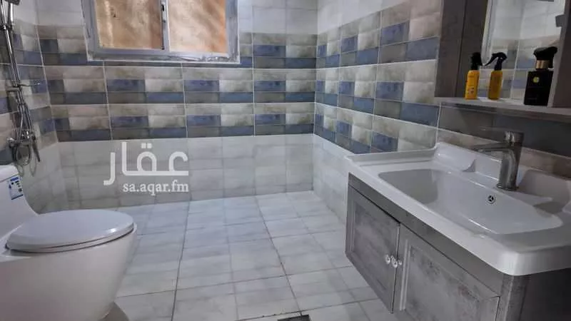 فيلا 10 غرف في المربع 16