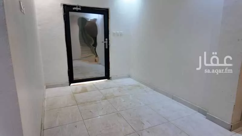 فيلا 10 غرف في المربع 8