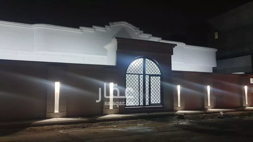 عمارة 900 م² في الصالحية 4
