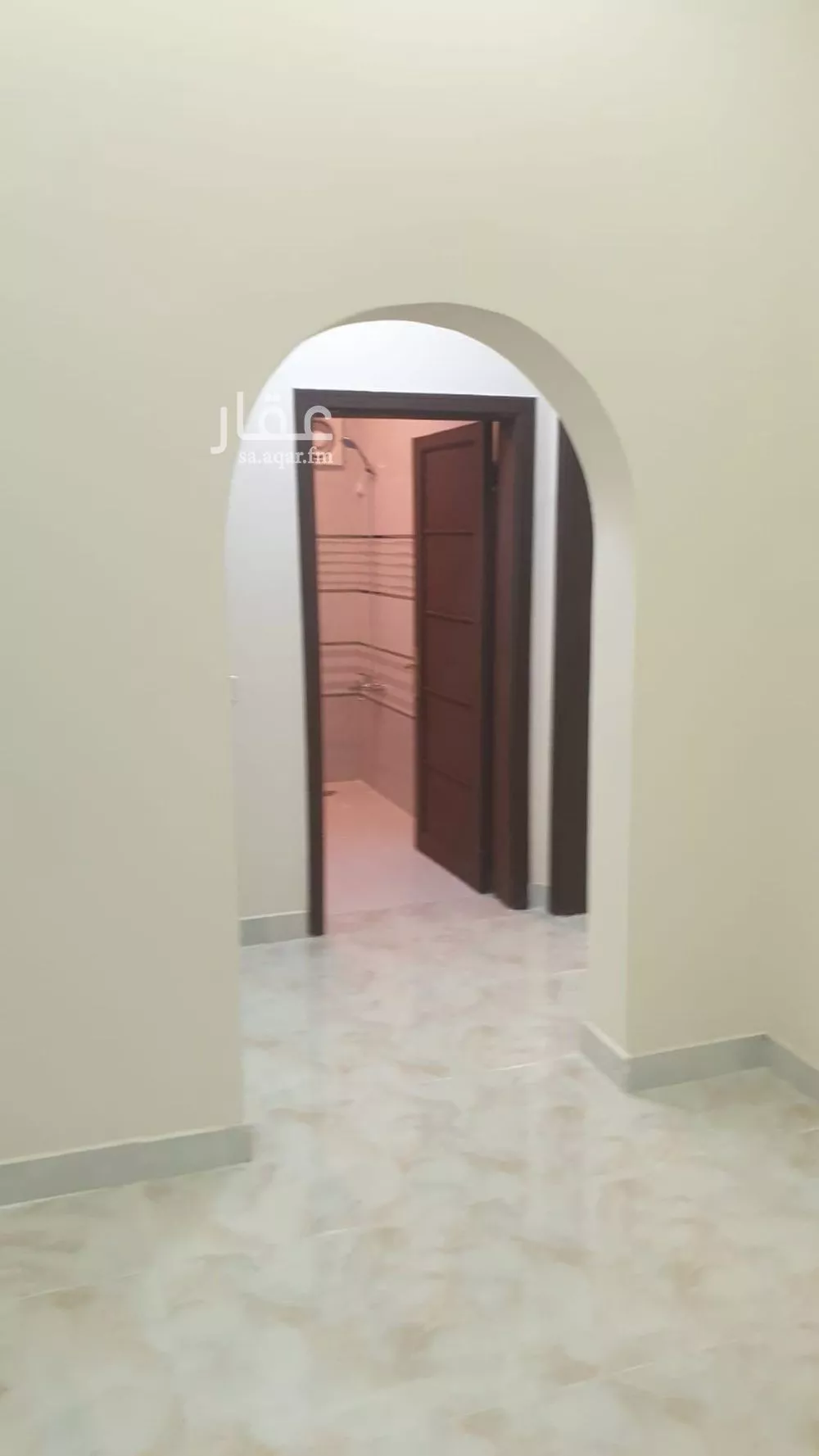 عمارة 900 م² في الصالحية 8