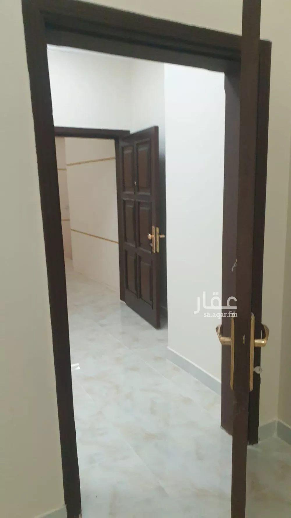 عمارة 900 م² في الصالحية 10