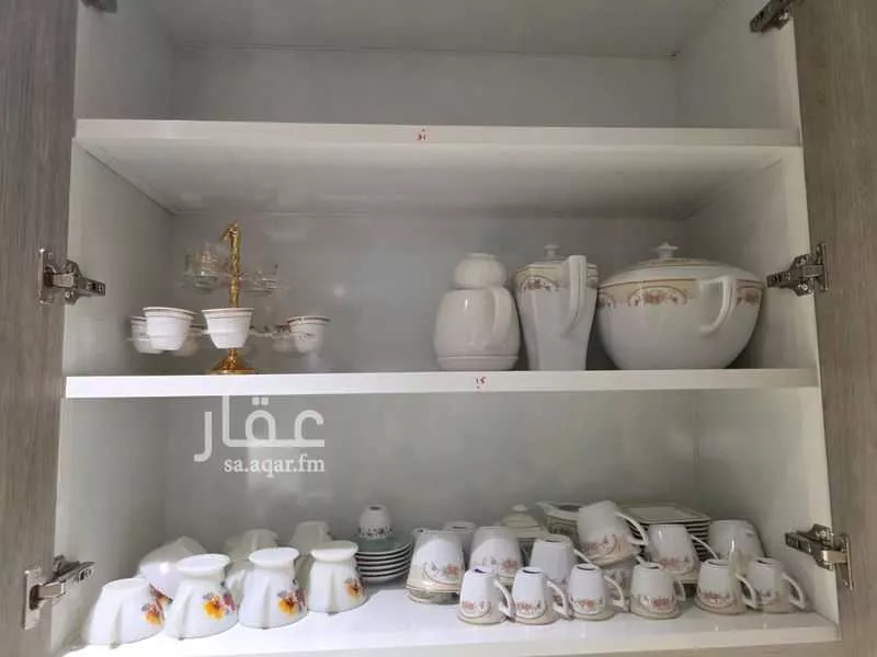 فيلا 3 غرف في العليا 10