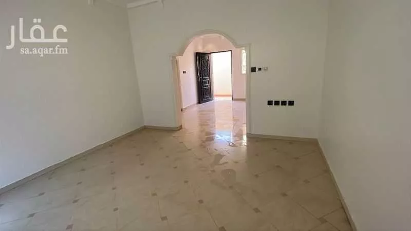 5 bedroom villa in Hittin 2