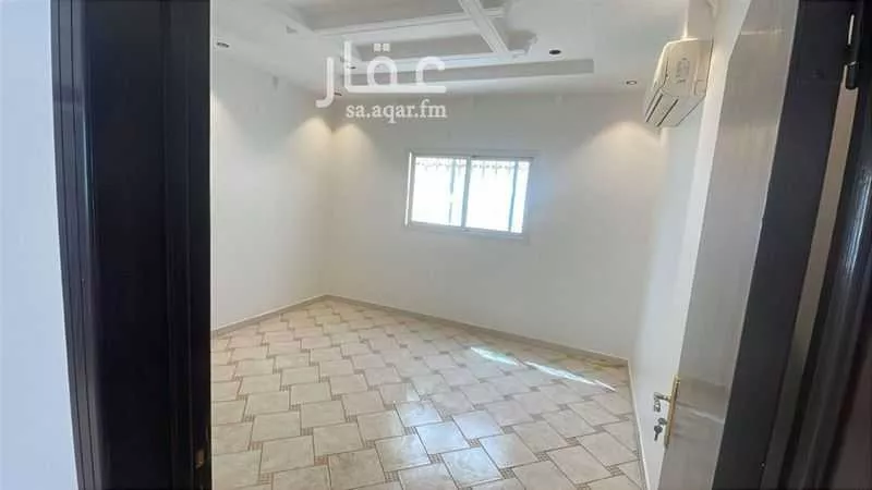 5 bedroom villa in Hittin 18