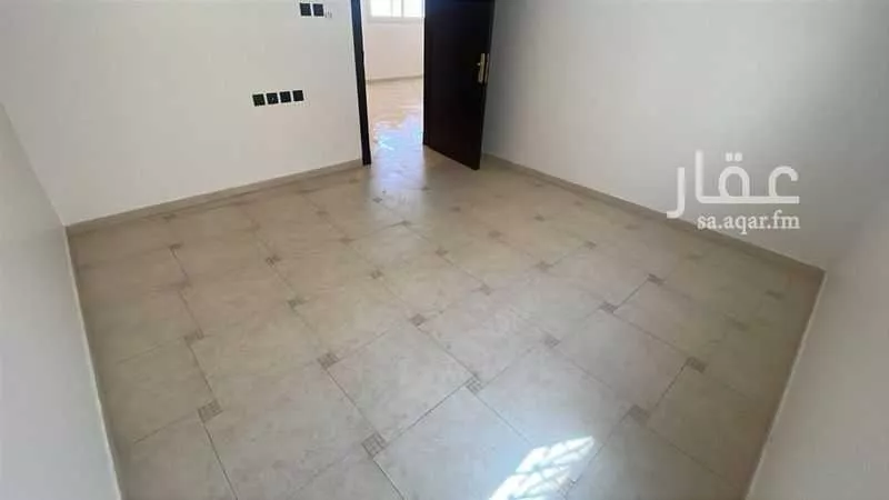 5 bedroom villa in Hittin 6
