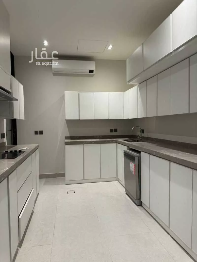 فيلا 6 غرف في العليا 7