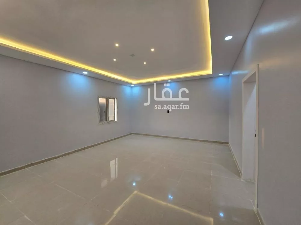 شقة 4 غرف في ضاحية الملك فهد 2