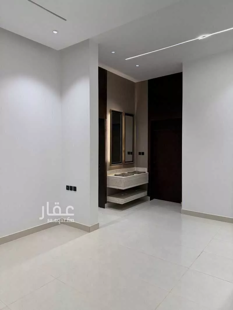 4 bedroom villa in Al Janadriyah 2