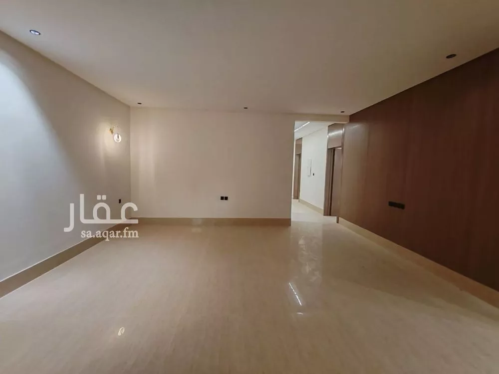 شقة 4 غرف في طويق 7