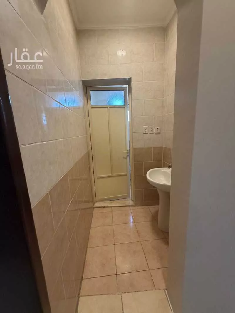 2 bedroom apartment in Al Muraikabat 6