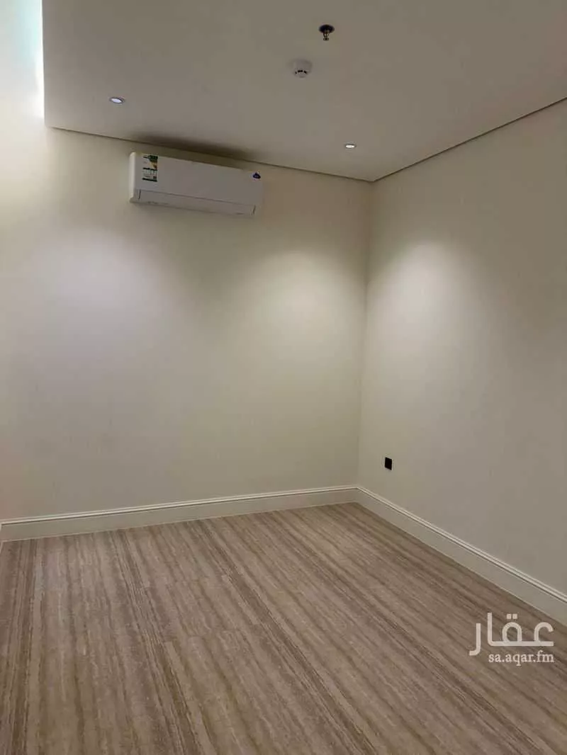 شقة 3 غرف في النزهة 4