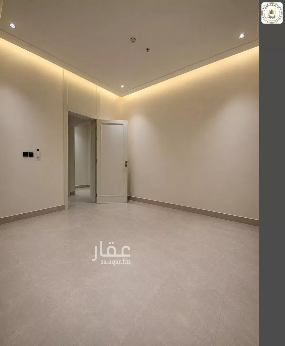 4 bedroom apartment in Riyadh 11