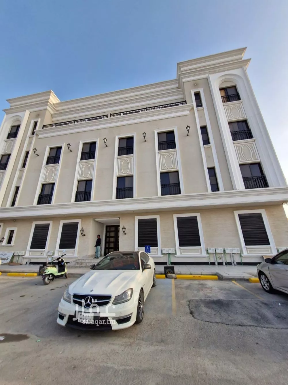 3 bedroom apartment in Al Qairawan 7
