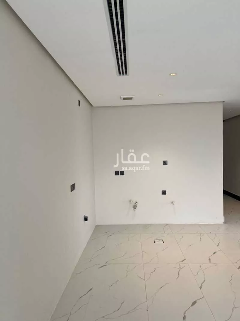 4 bedroom apartment in Ash Shati Al Gharbi 3