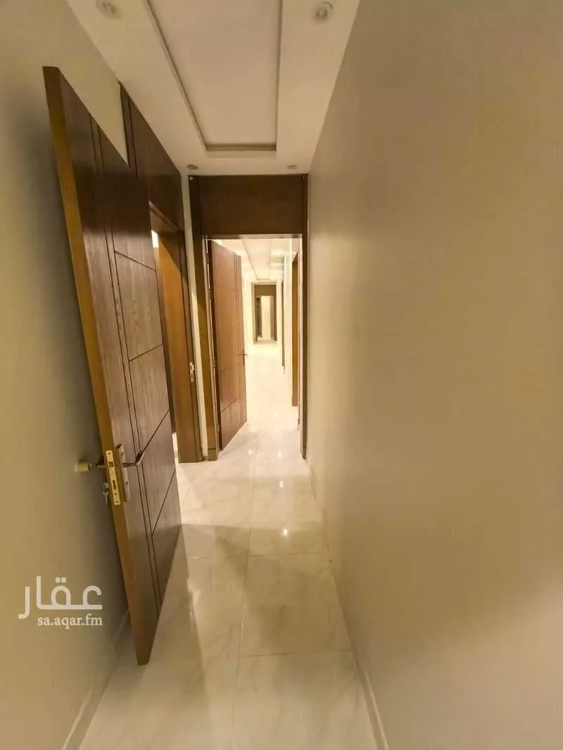 فيلا 18 غرف في العارض 18